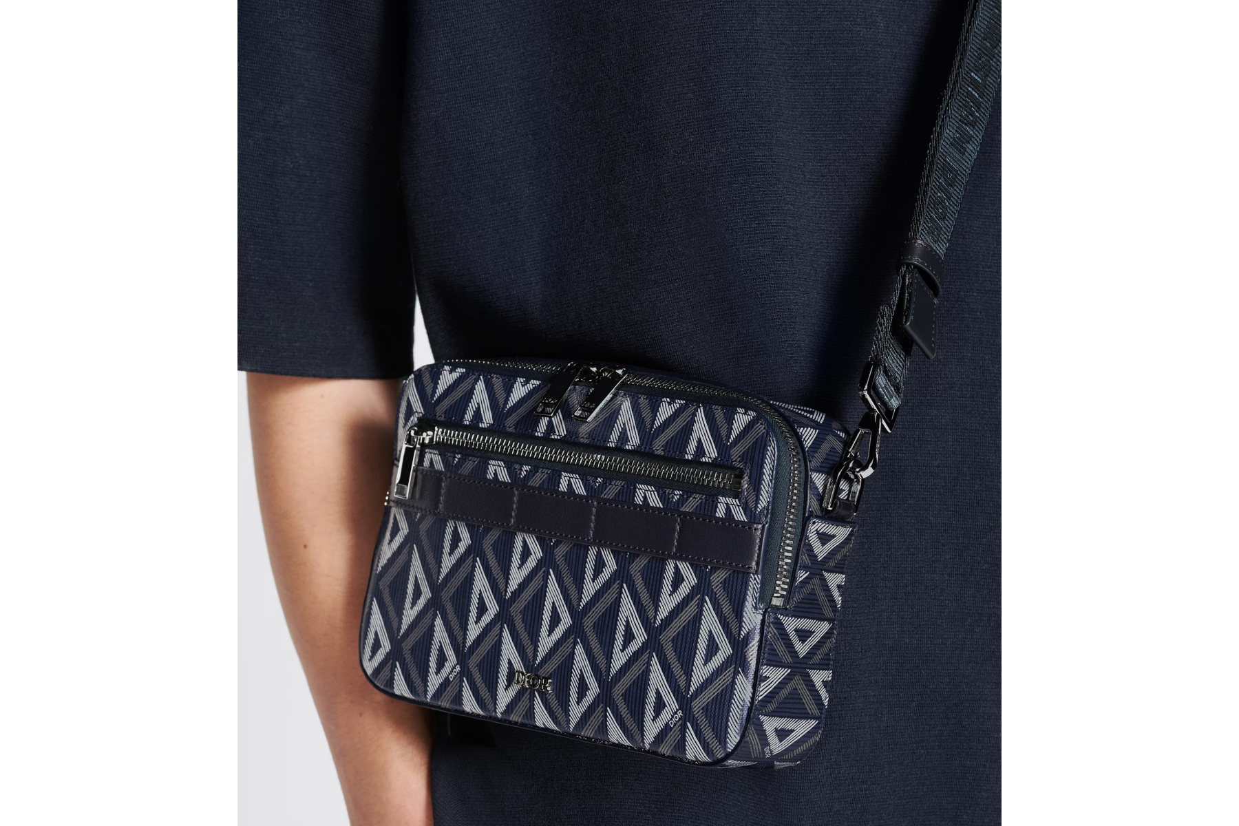 SAFARI BAG WITH STRAP